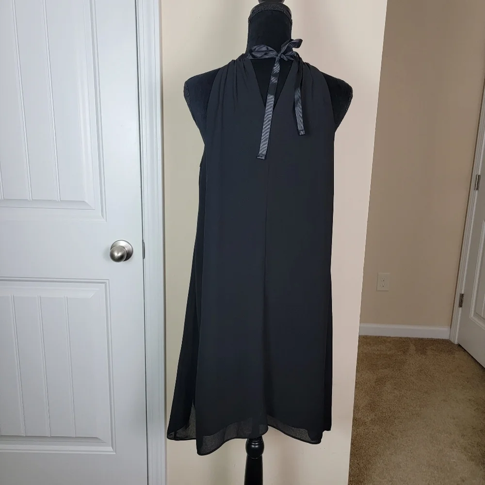 Max Studio Black Crepe Georgette Beaded‎ collar Halter Trapeze Dress XS N…